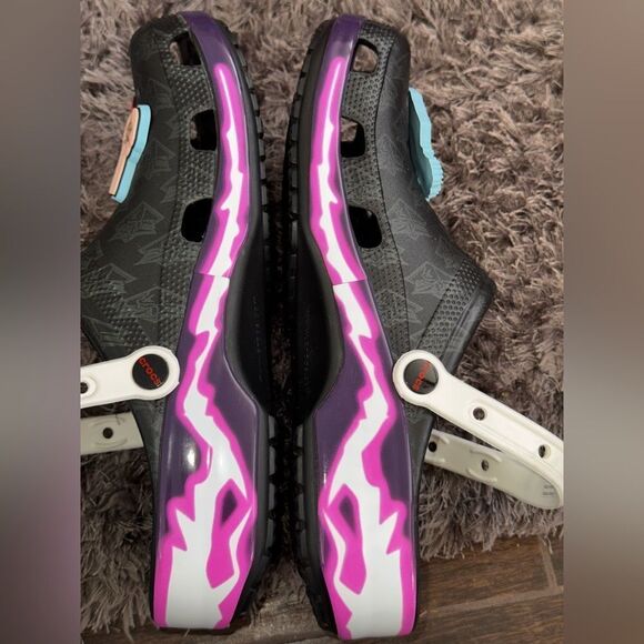 ✨Jujutsu Kaisen Limited Edition Crocs – Size 10M
